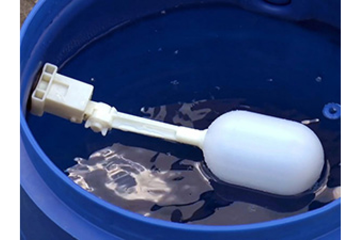Как работает поплавковый клапан в емкостях пластиковых