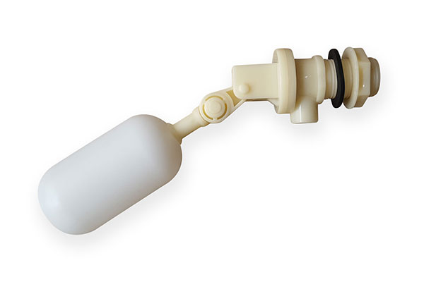 поплавковый клапан пластиковой емкости или бака